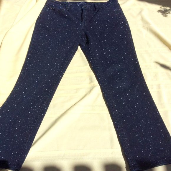 Dark wash EUC Denim flare leg Jeans with allover tiny STARS! Women Size 12 - Picture 1 of 4